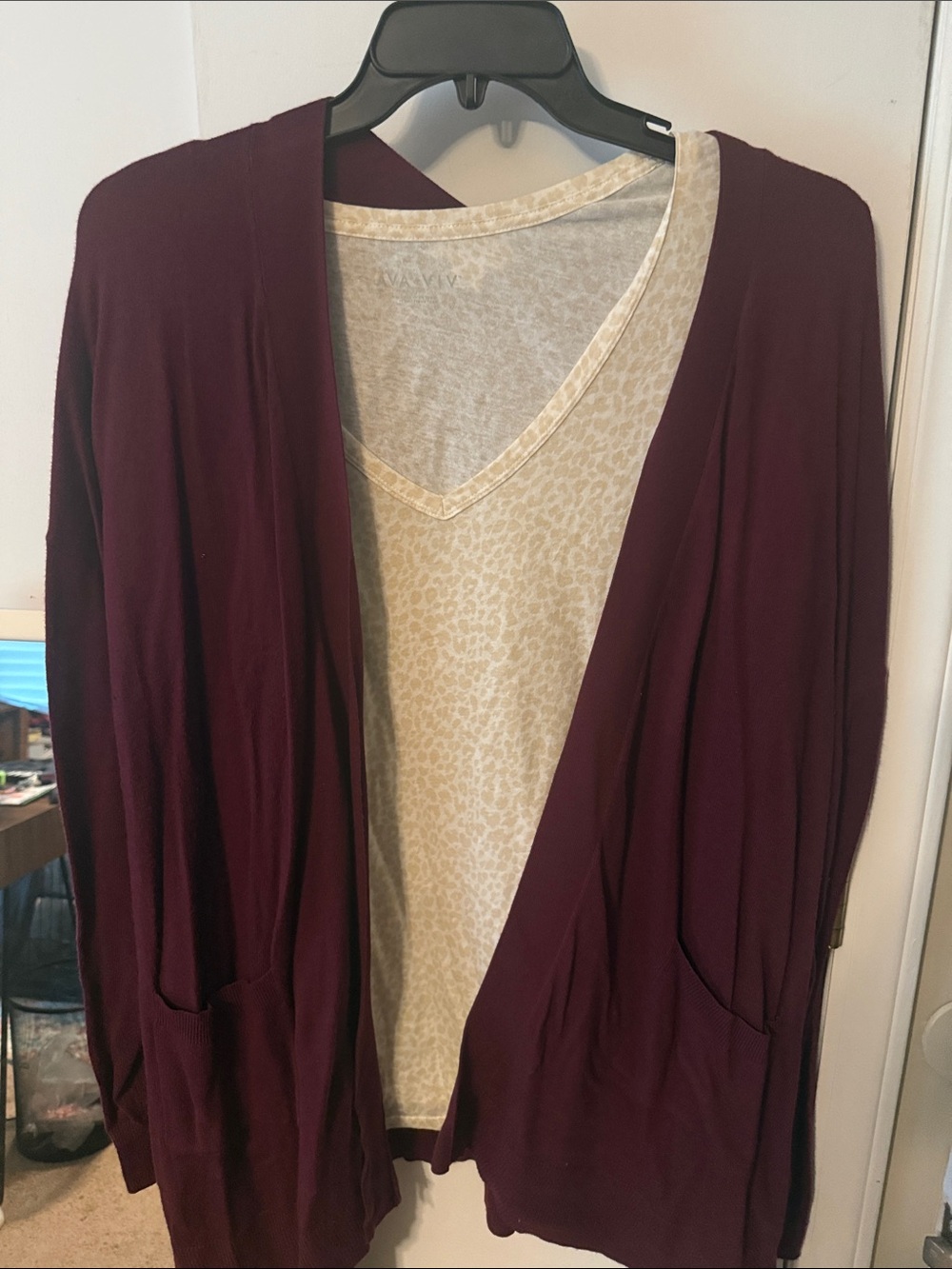 Ava & Viv Burgundy Open-Front Cardigan with Cream V-Neck Top
